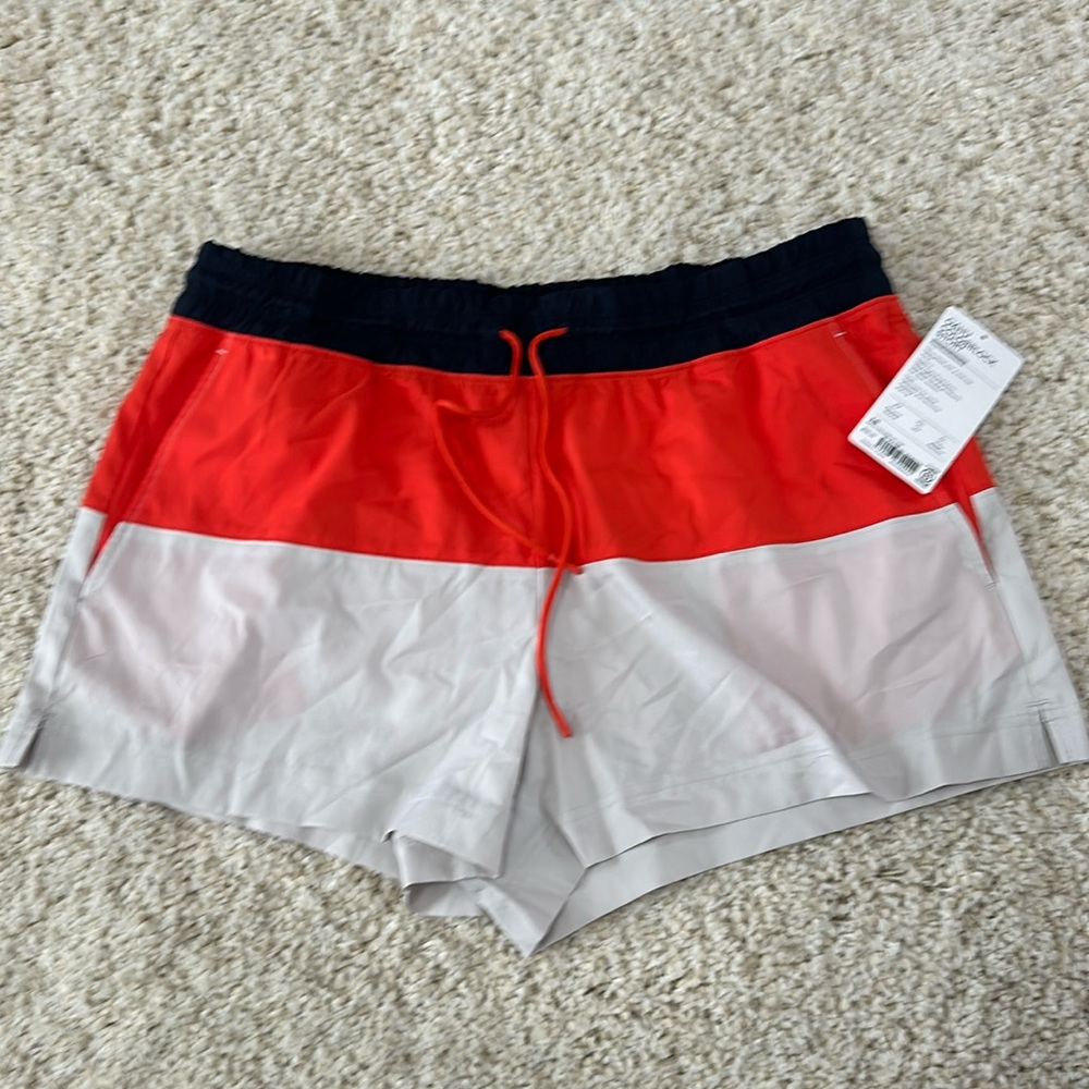 Athleta Oahu color block short, orange, khaki, and black. Women’s size 16, new!